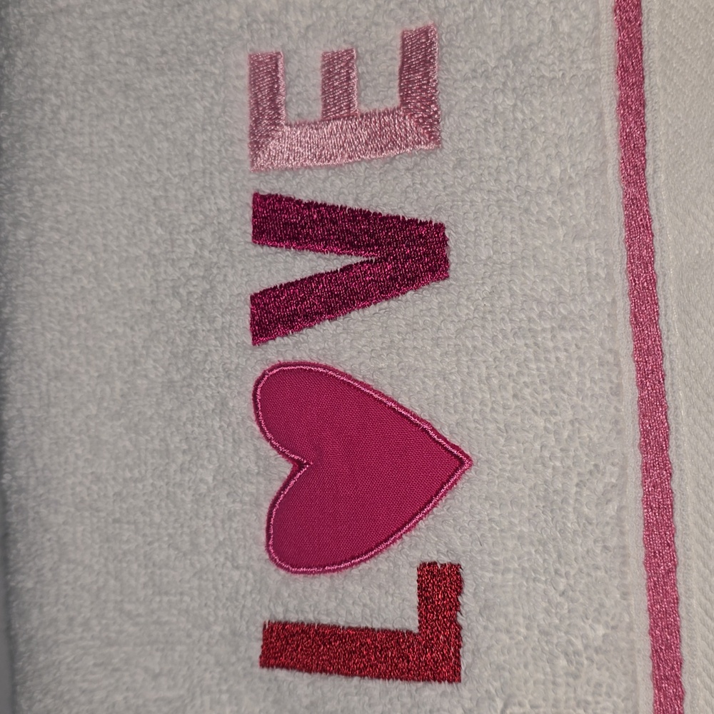 Valentine's Day Hand & Guest Towels-Love - Picture 10 of 12